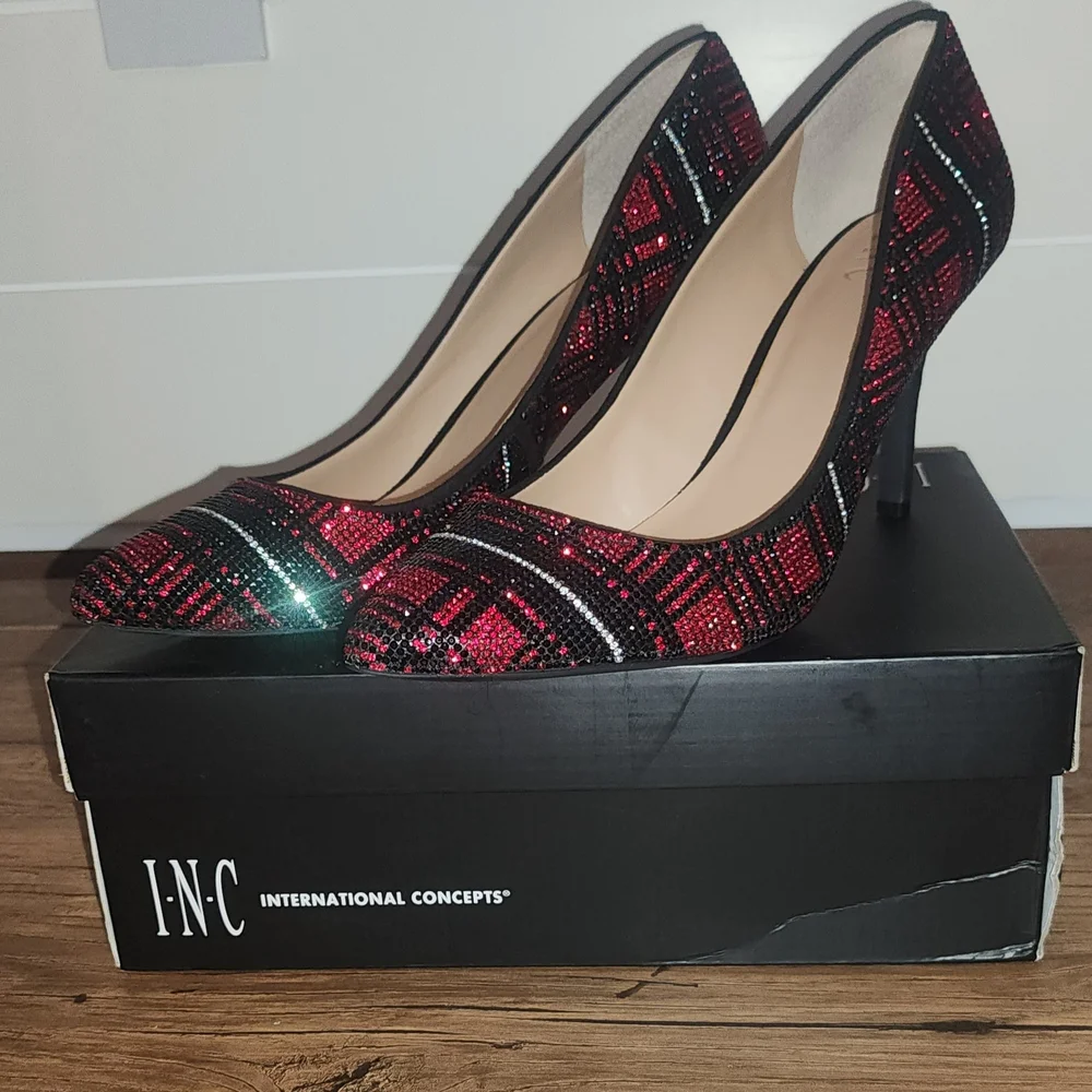 INC International Concepts Red Sequin Pointed-Toe Pumps - Picture 4 of 9